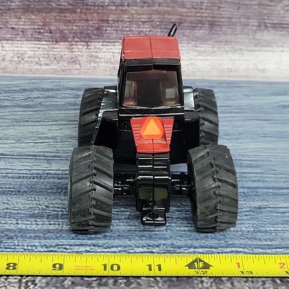 Vintage Ertl 1/32 scale Case IH 4894 4wd die-cast tractor red/black - Picture 7 of 8